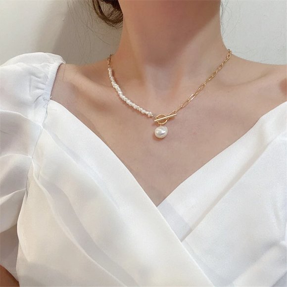 Jewelry - Vintage Metal Luxury Natural Baroque Pearl Necklace